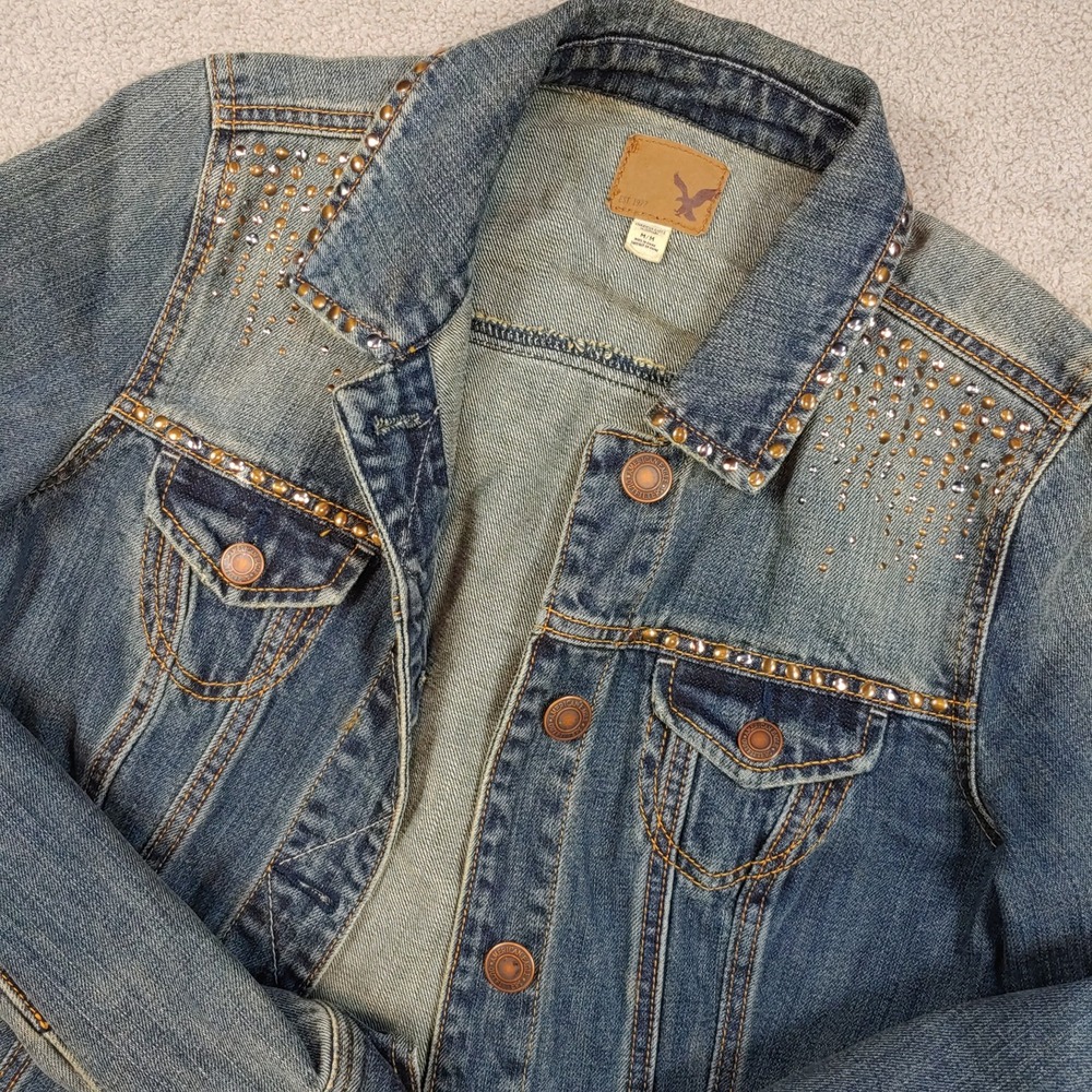 American Eagle Denim Jacket - Women M Blue Studded Embellished Trucker - A 0126